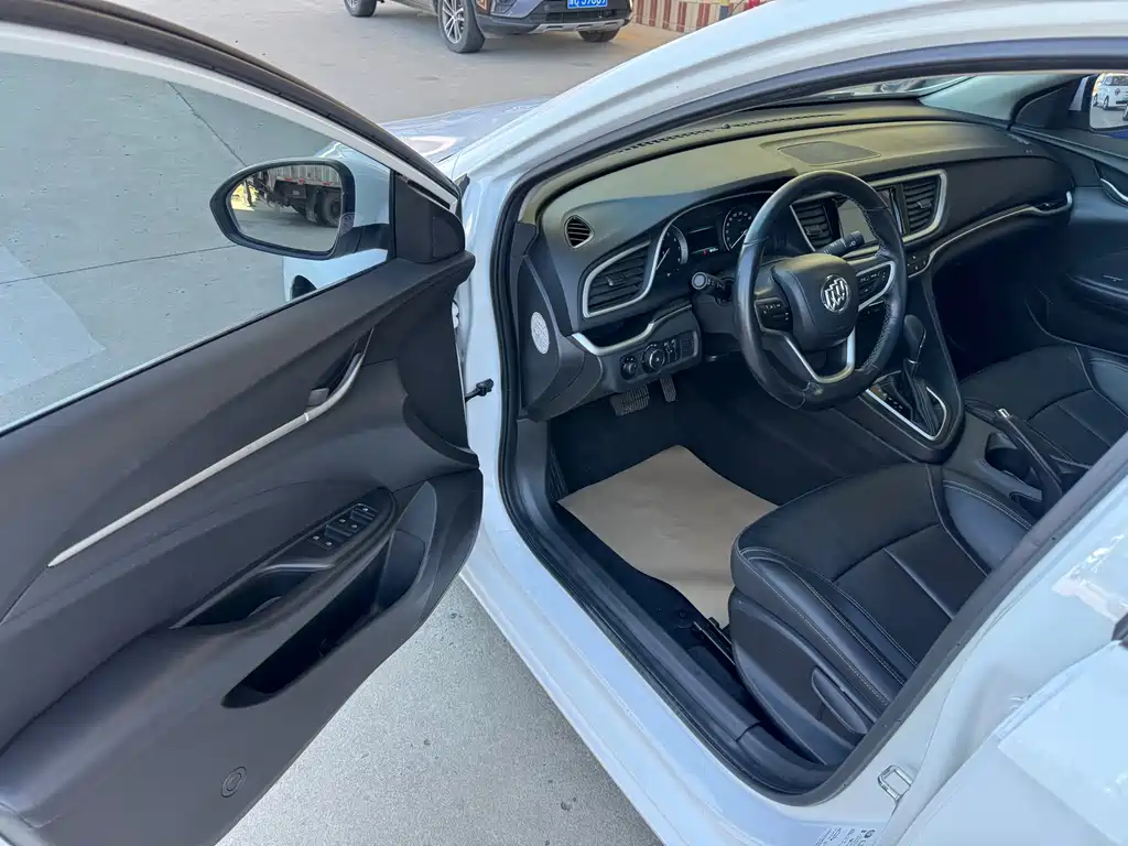 Buick Excelle — миниатюра 3