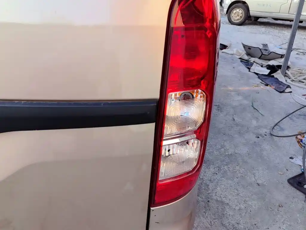 Wuling Hongguang V — миниатюра 8