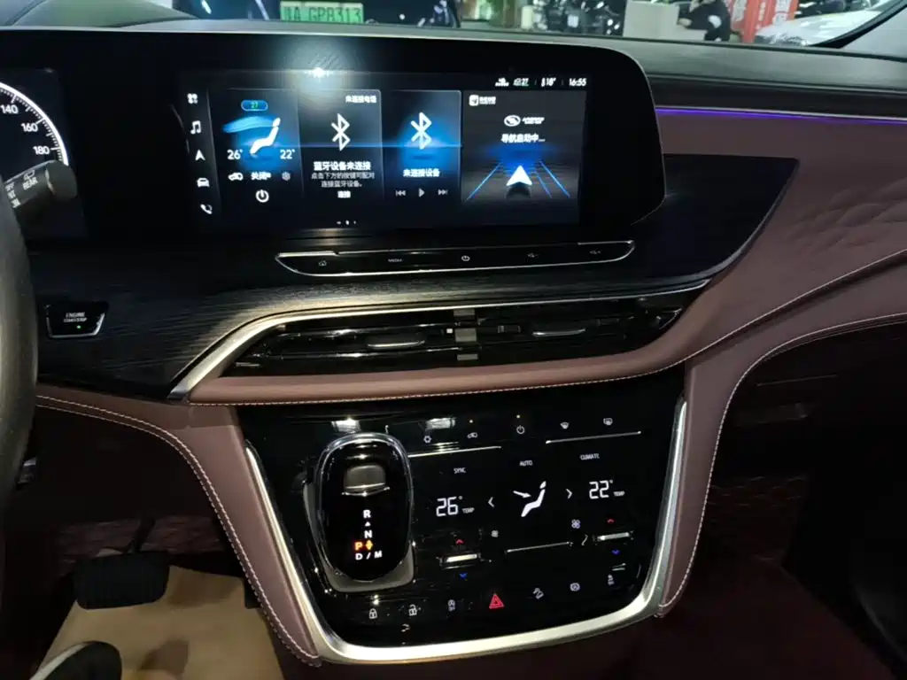 Buick GL8 — миниатюра 13