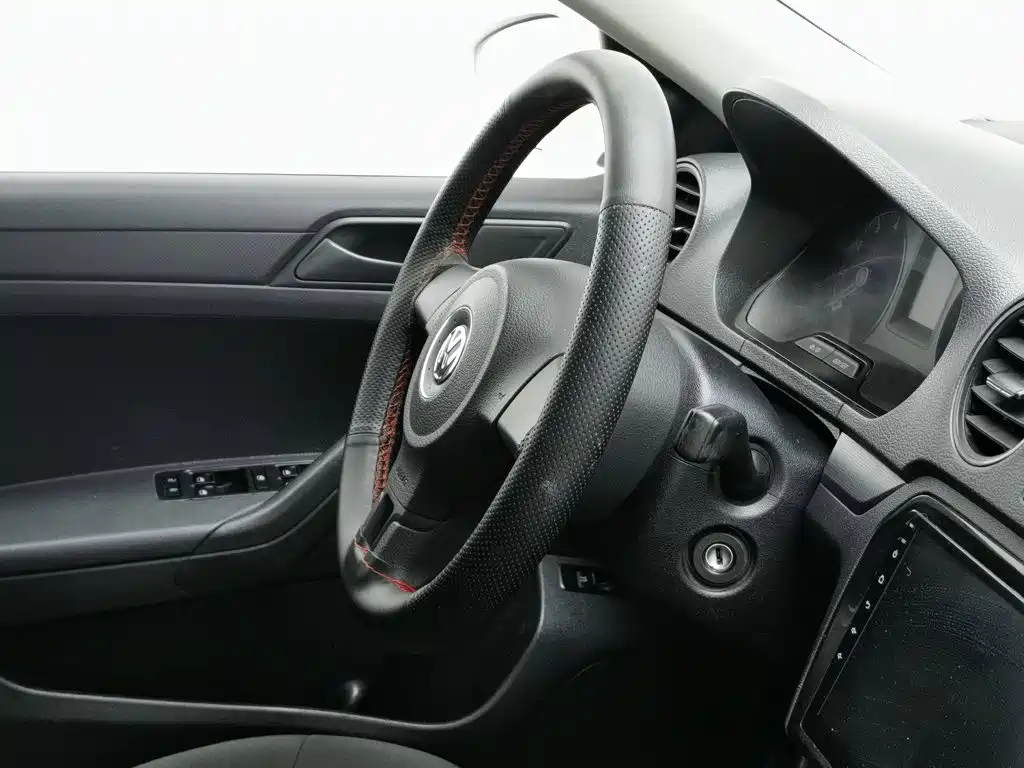 Volkswagen Jetta — миниатюра 22