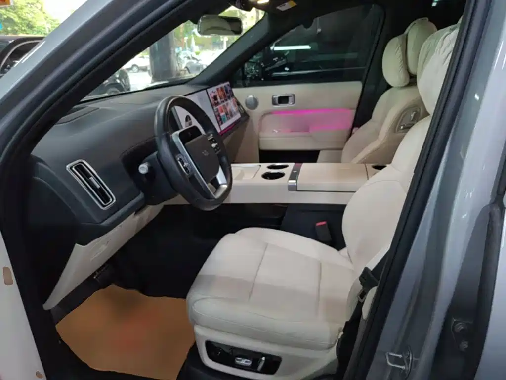 Li Auto Li L8 — миниатюра 15