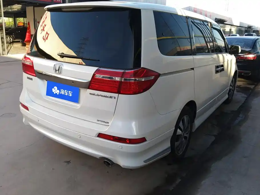 Honda Elysion — миниатюра 3