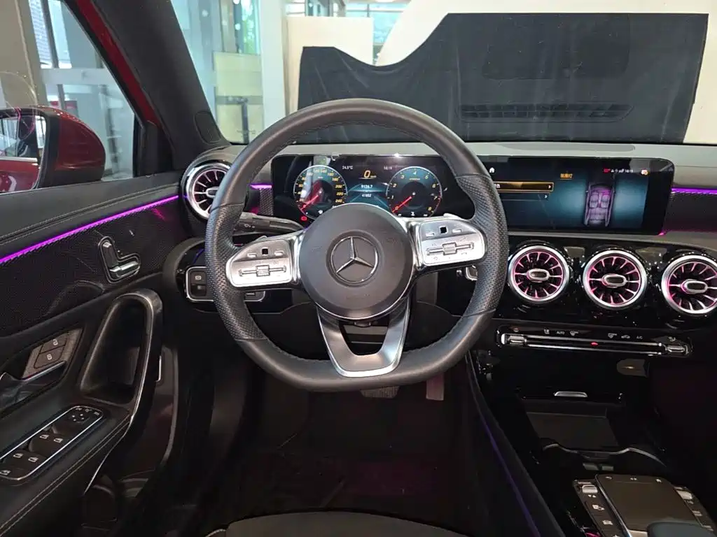Mercedes-Benz A-Class — миниатюра 15