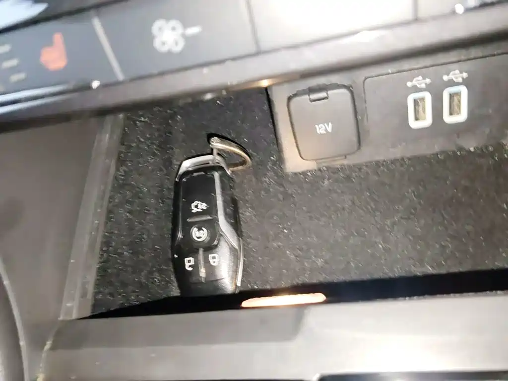 Ford Taurus — миниатюра 9