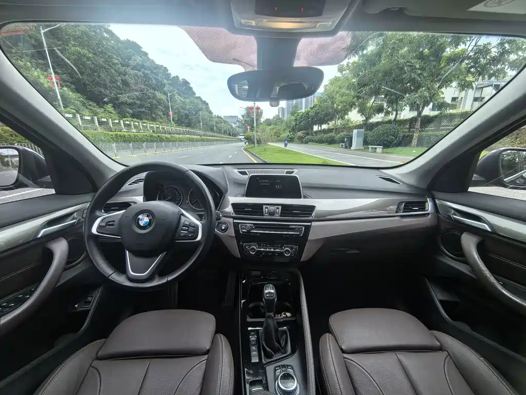 BMW X1 New Energy — миниатюра 7