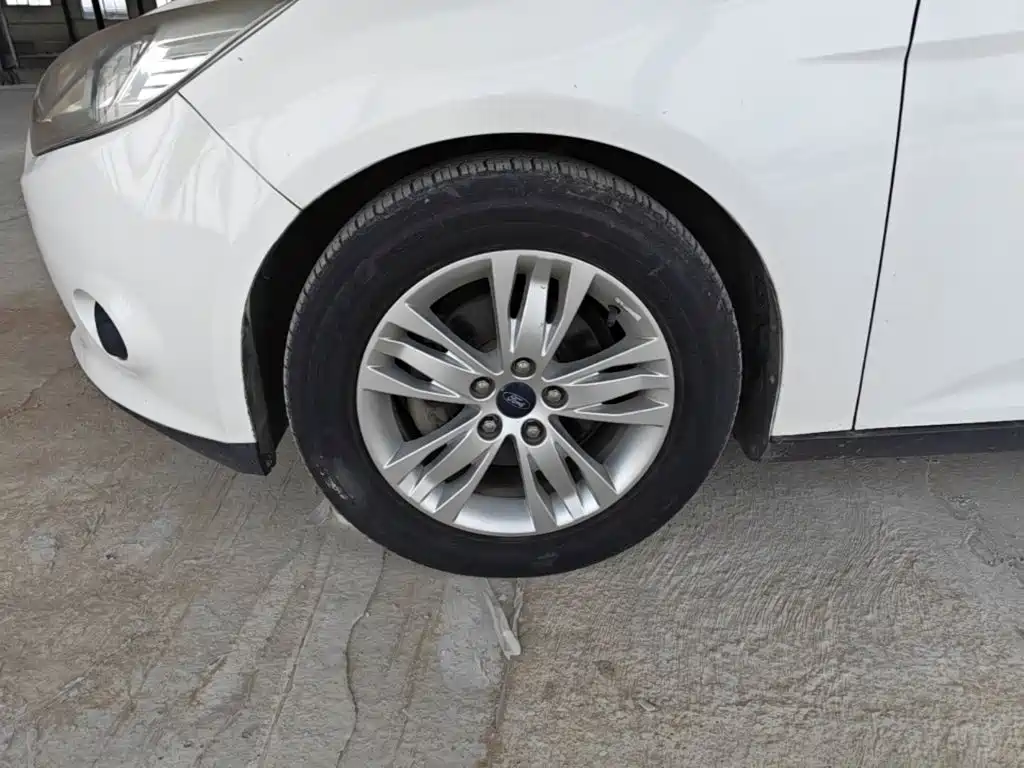 Ford Focus — миниатюра 23