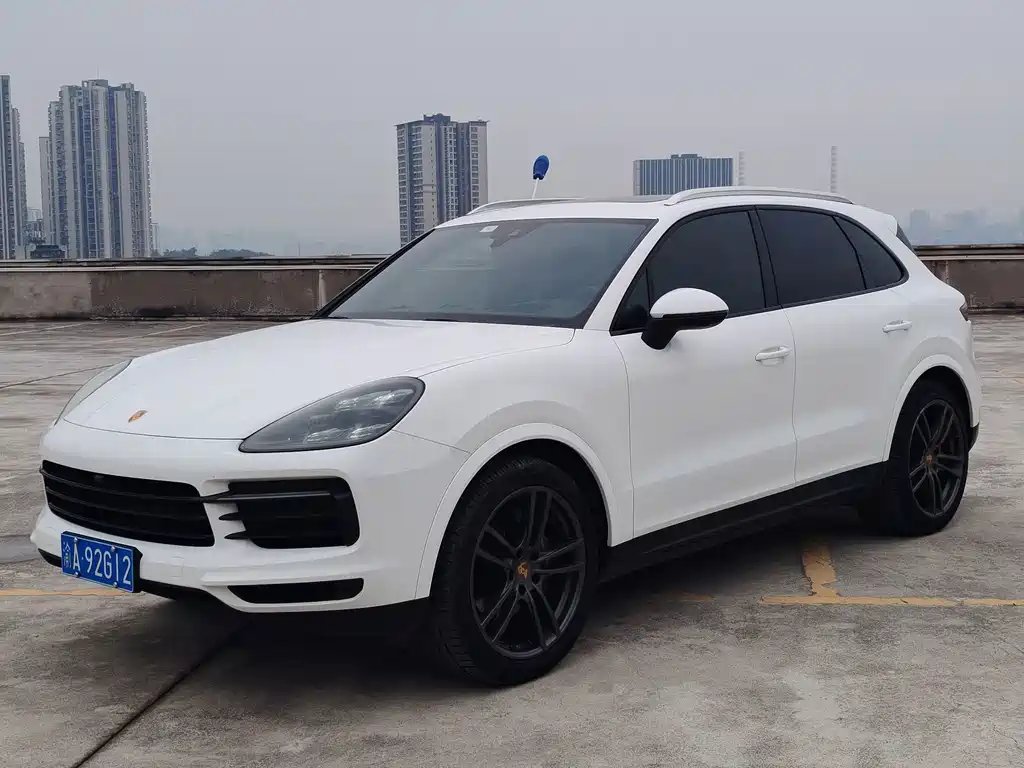 Porsche Cayenne — миниатюра 3