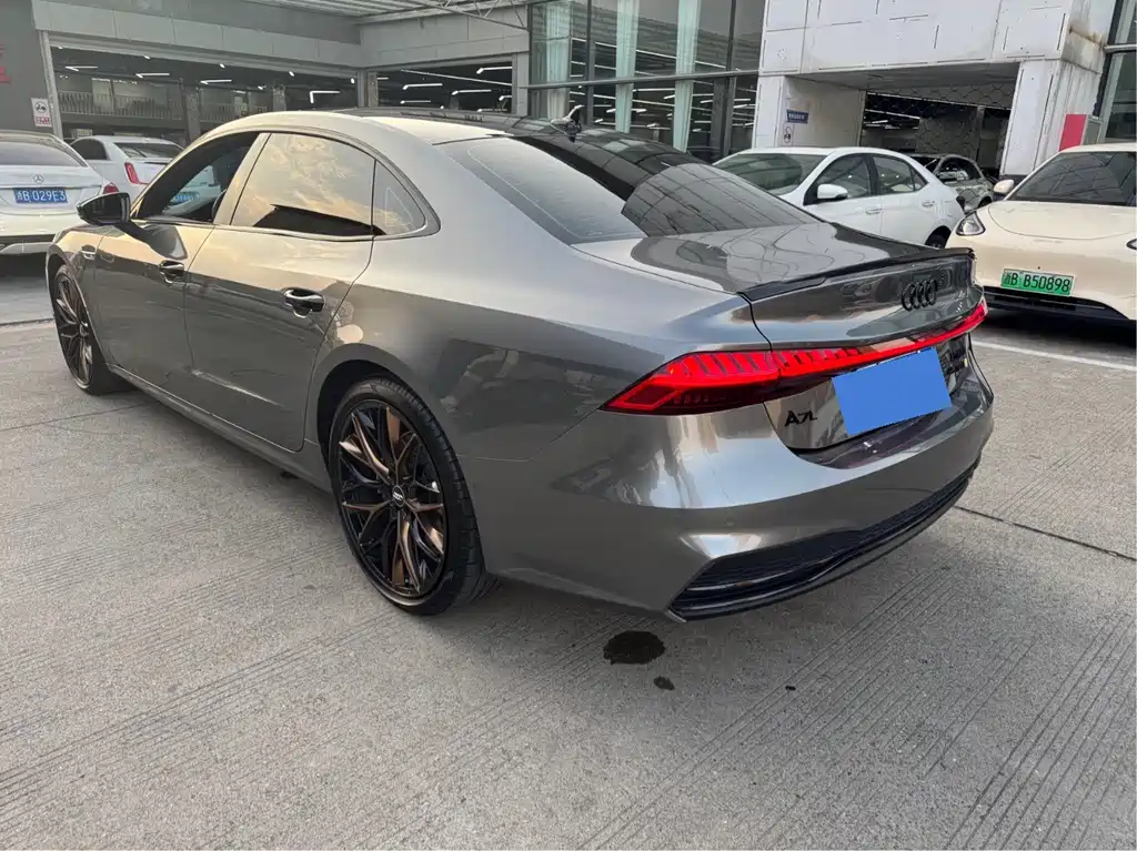 Audi A7L — миниатюра 14