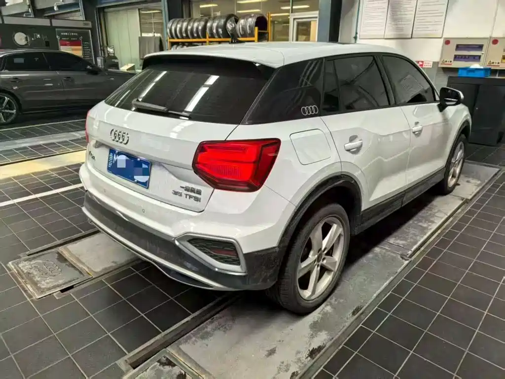 Audi Q2L — миниатюра 4
