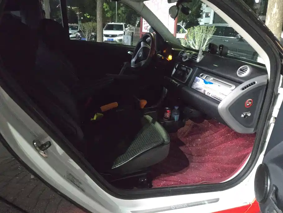 smart Smart Fortwo — миниатюра 8