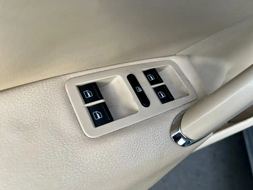 Volkswagen Passat — миниатюра 7