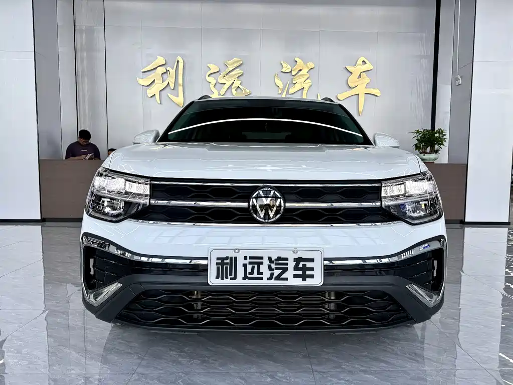 Volkswagen Tharu — миниатюра 2