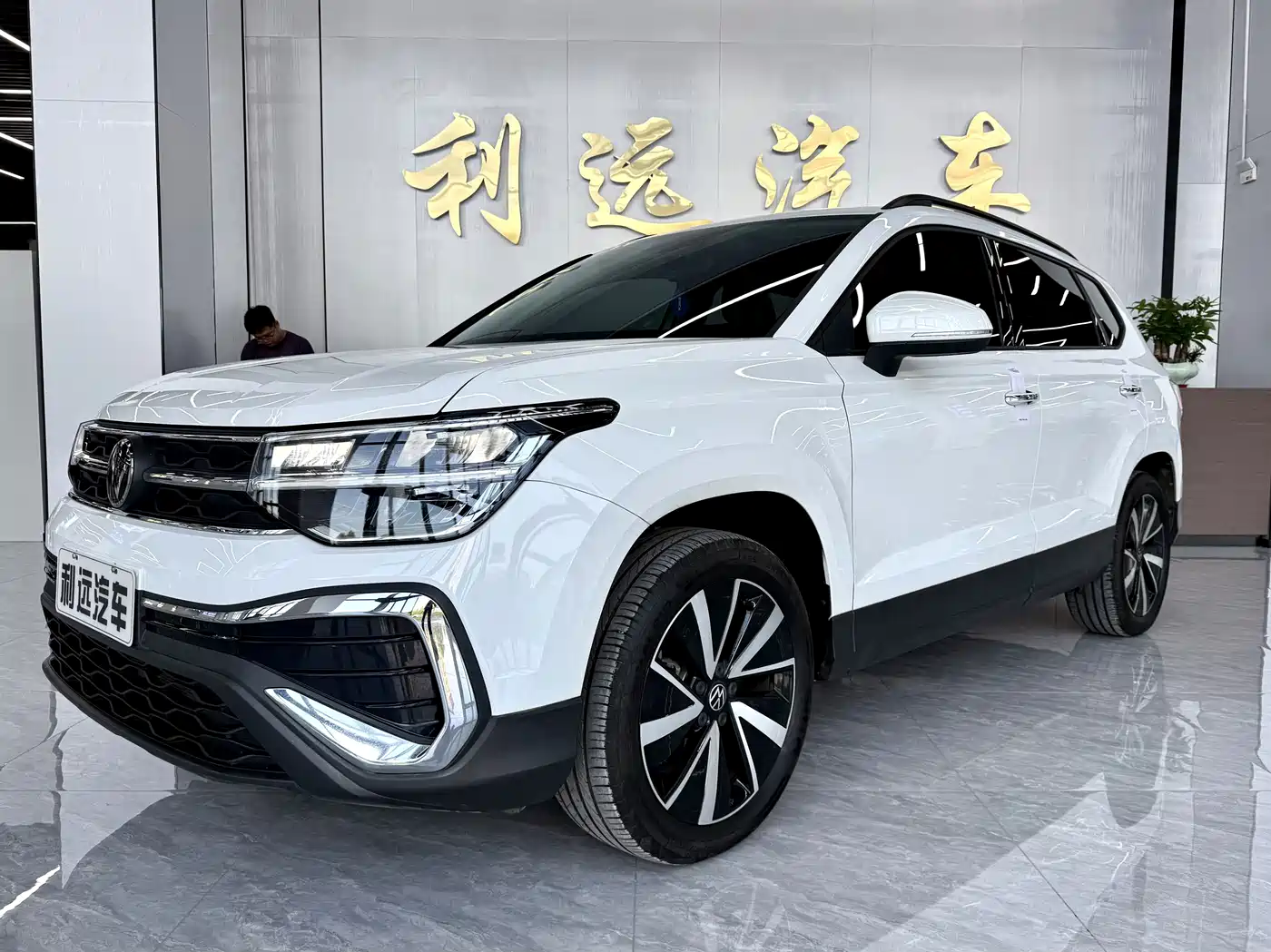 途岳 2025款 300TSI 两驱皓月版 2026