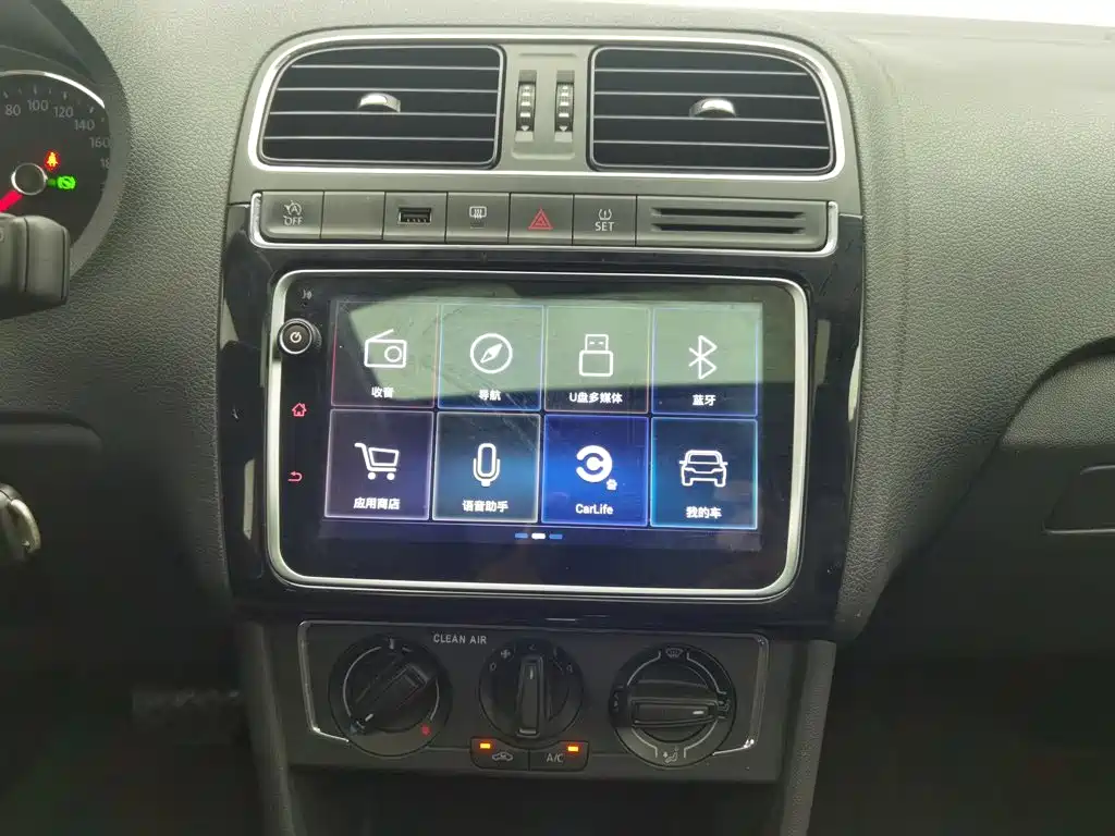 Volkswagen Polo — миниатюра 12