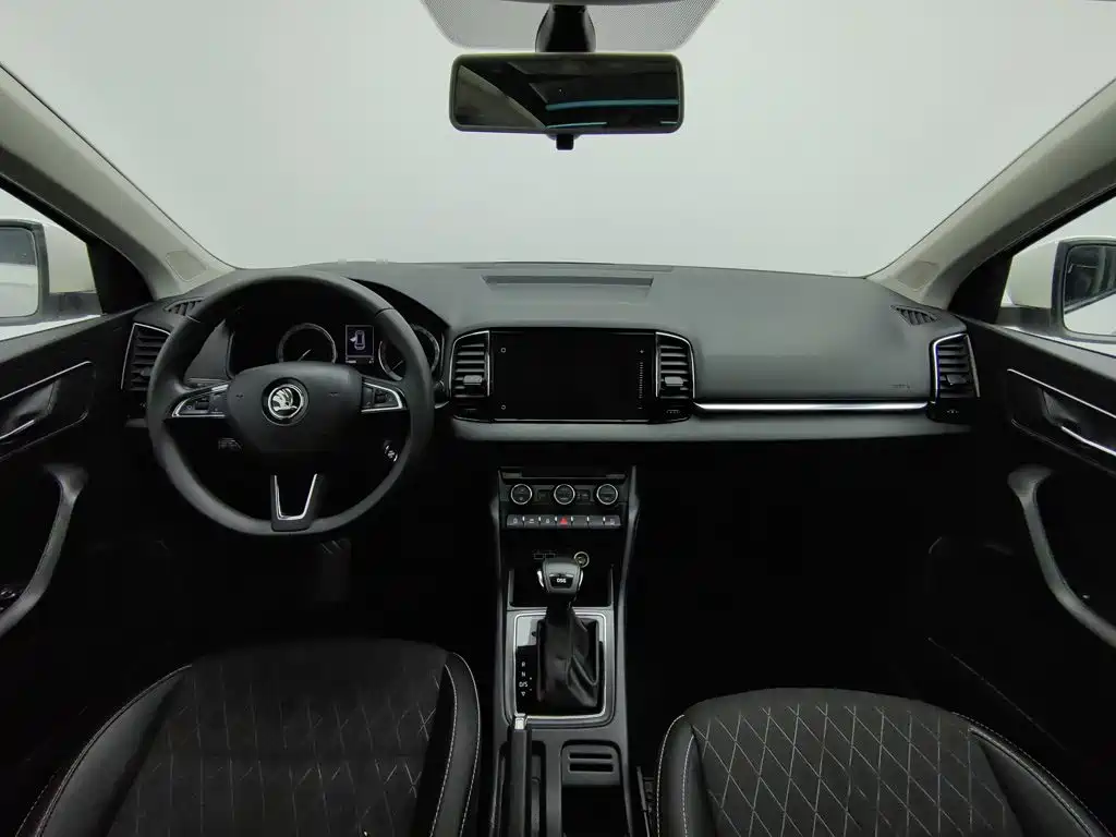 Skoda Karoq — миниатюра 5