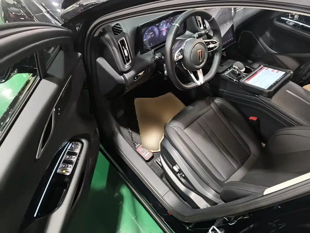 Hongqi Hongqi HS3 PHEV — миниатюра 16