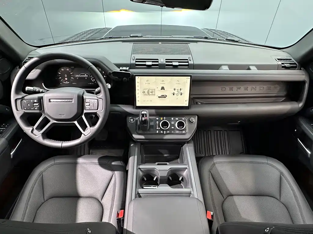 Land Rover Defender — миниатюра 29