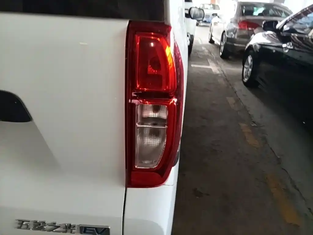 Wuling Sunshine EV 2025 305km