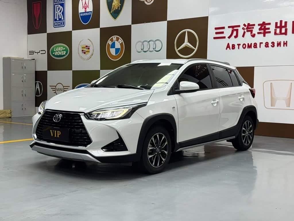 Toyota YARiS L Zhi Xuan 1.5 л 2023 г. Белый, пробег 37000 км
