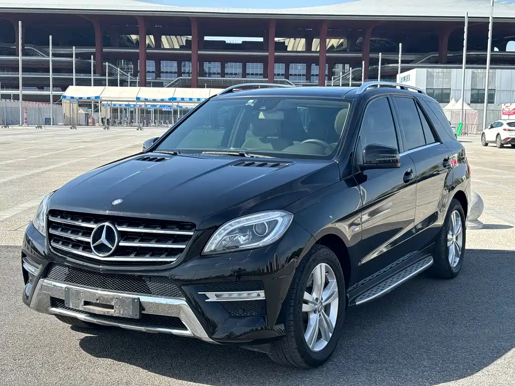 Mercedes-Benz M-Class 2012