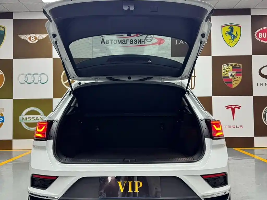 Volkswagen T-Roc — миниатюра 17