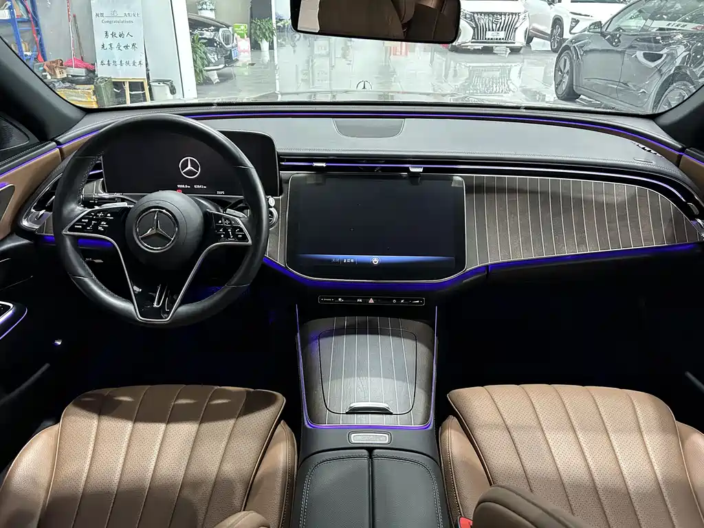 Mercedes-Benz E-Class — миниатюра 8