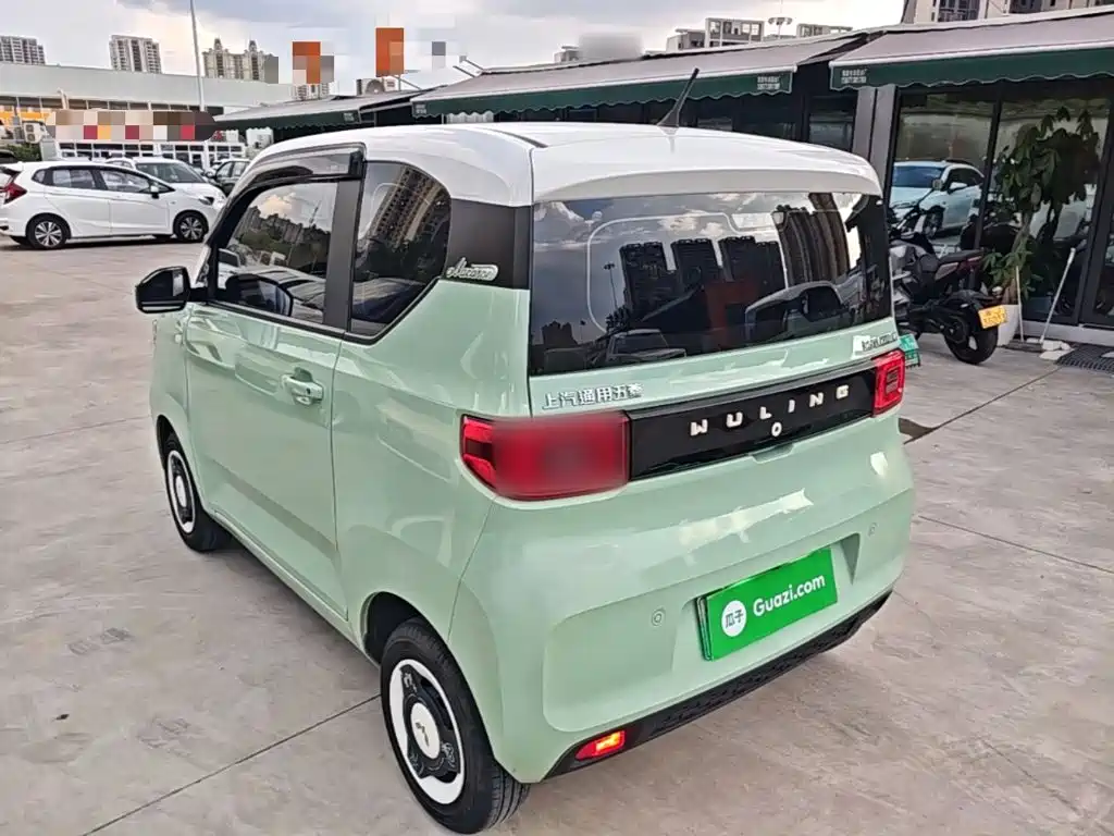 Wuling MINIEV — миниатюра 5