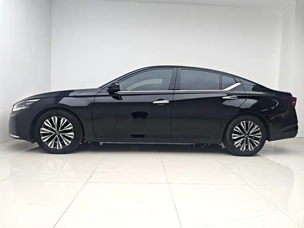 Nissan Teana — миниатюра 7