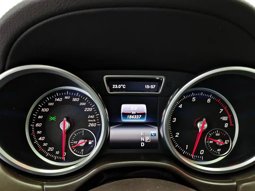 Mercedes-Benz GLE (Import) — миниатюра 8