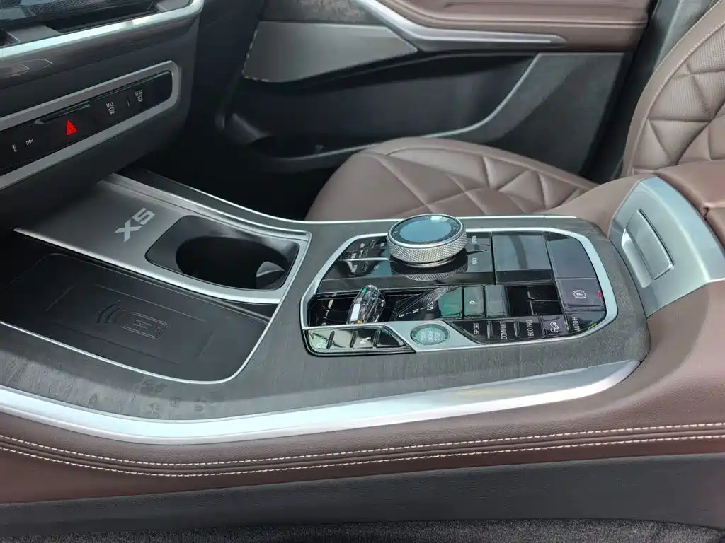 BMW X5 — миниатюра 12