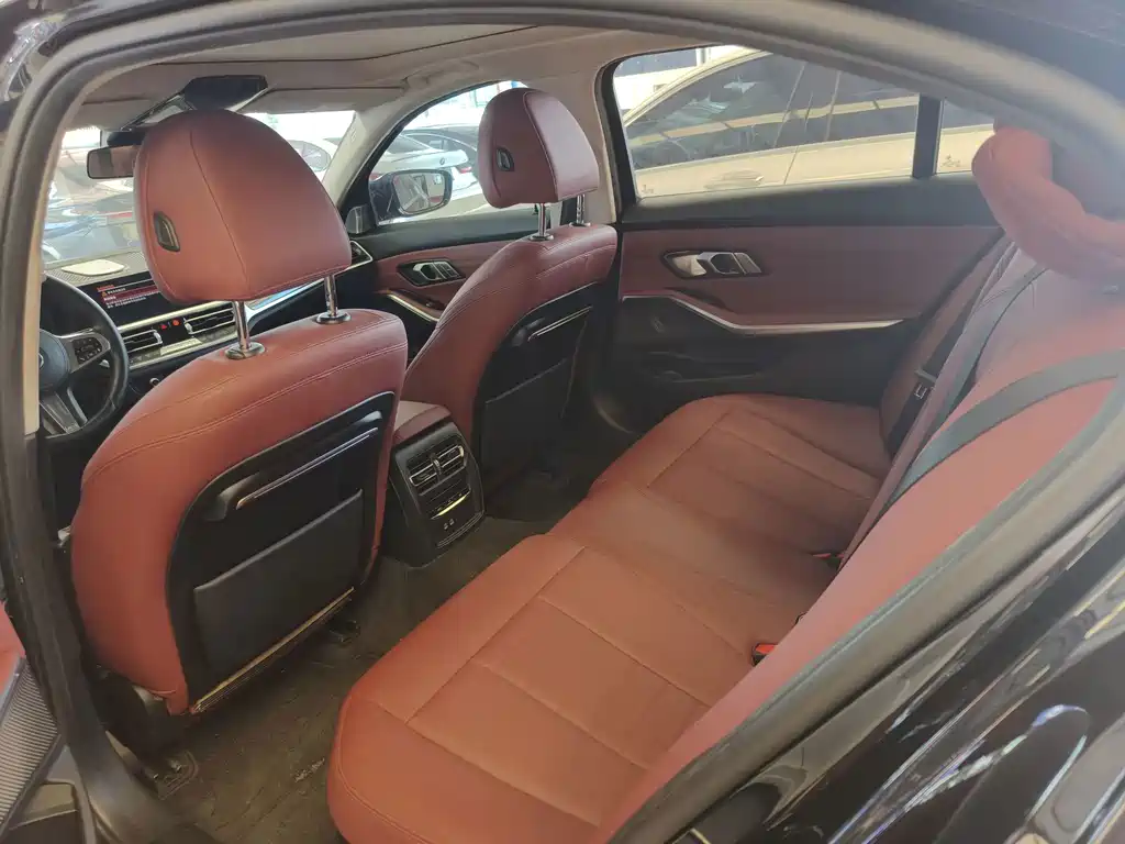 BMW 3 Series — миниатюра 8