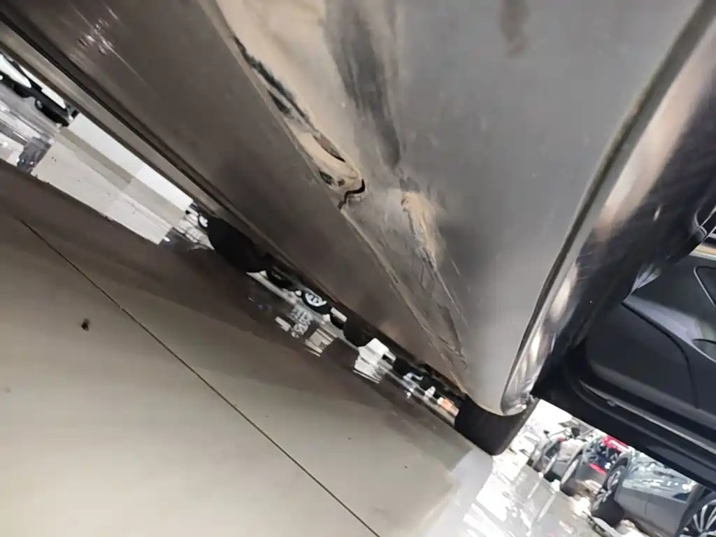 Tesla Model 3 — миниатюра 21