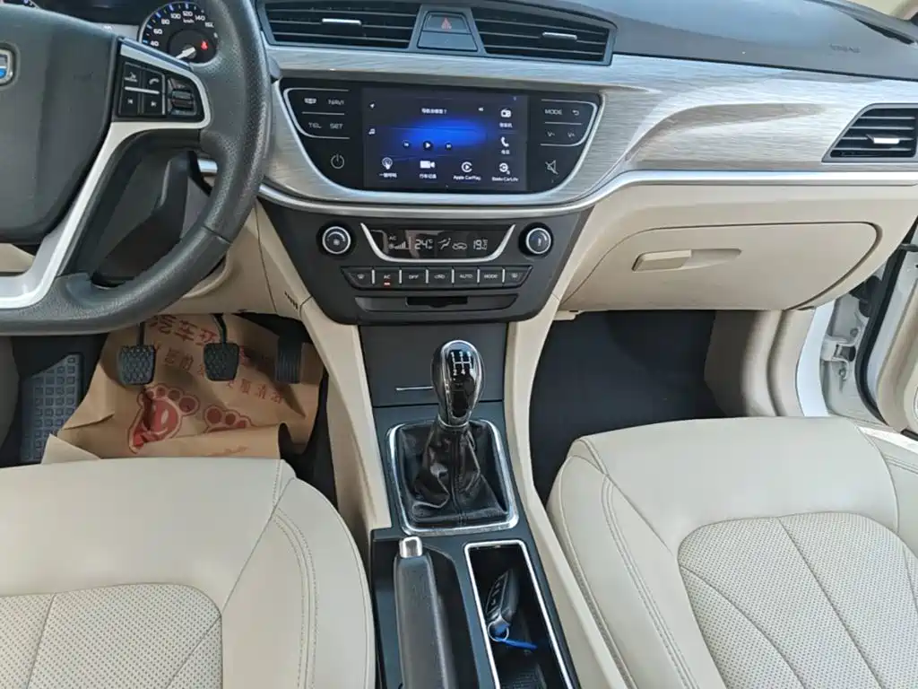Geely Emgrand — миниатюра 14