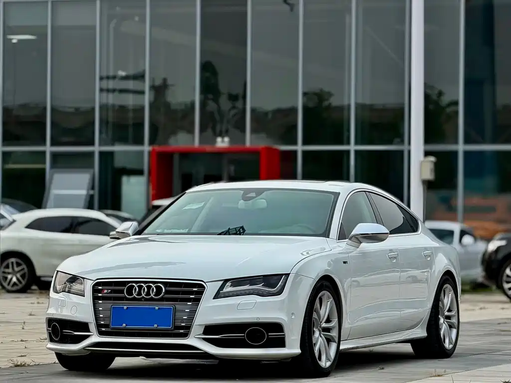Audi S7