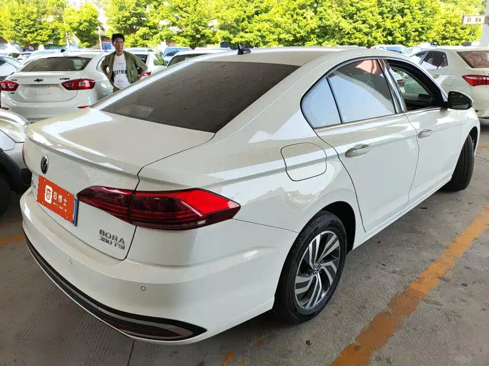 Volkswagen Bora — миниатюра 2