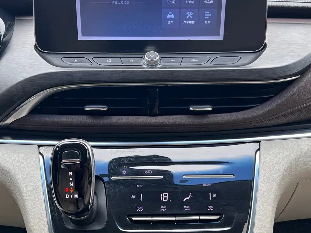 Buick GL8 — миниатюра 13