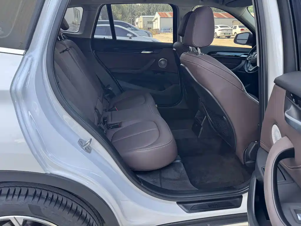 BMW X1 — миниатюра 21