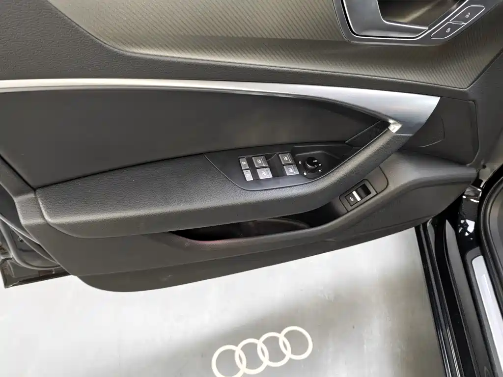 Audi A6L — миниатюра 16