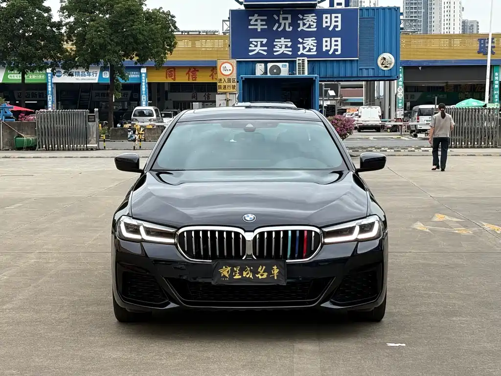 BMW 5 Series — миниатюра 2