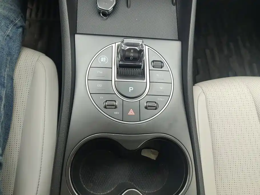 BYD Seal 05 DM-i — миниатюра 16