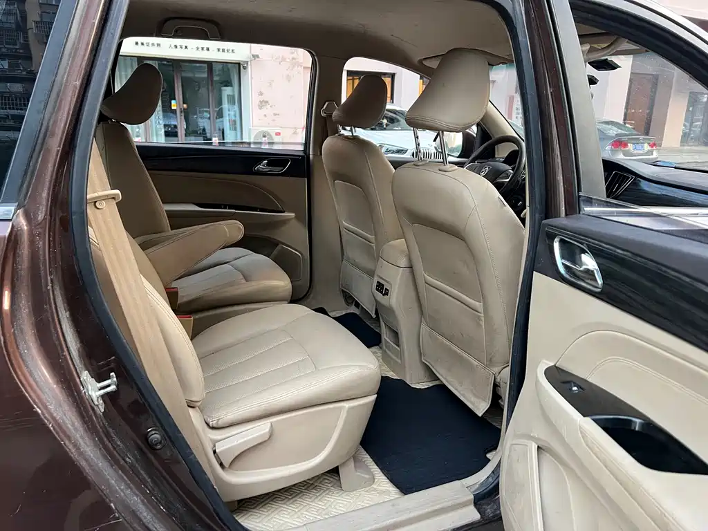 Baojun 730 — миниатюра 8