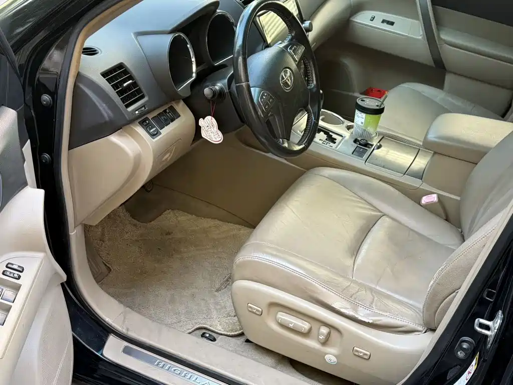 Toyota Highlander — миниатюра 11