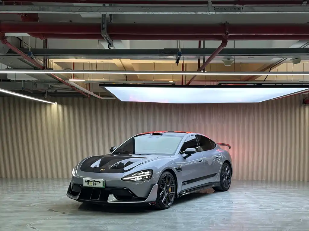 XIAOMI CAR XIAOMI SU7 ULTRA