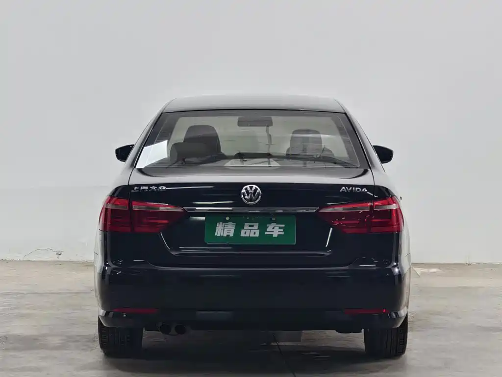 Volkswagen Lavida — миниатюра 5