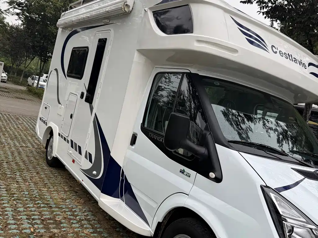Ford Transit Custom — миниатюра 7