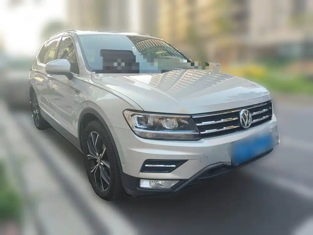 Volkswagen Tiguan L — миниатюра 3