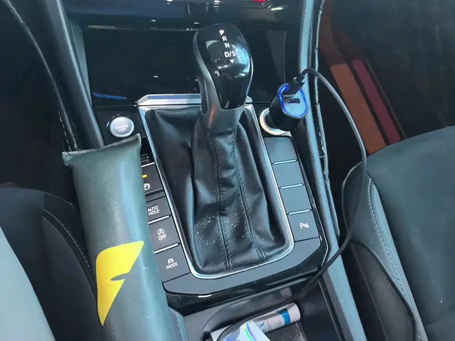 Volkswagen Sagitar — миниатюра 16