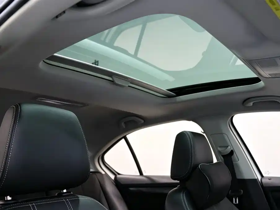 Skoda Octavia — миниатюра 13