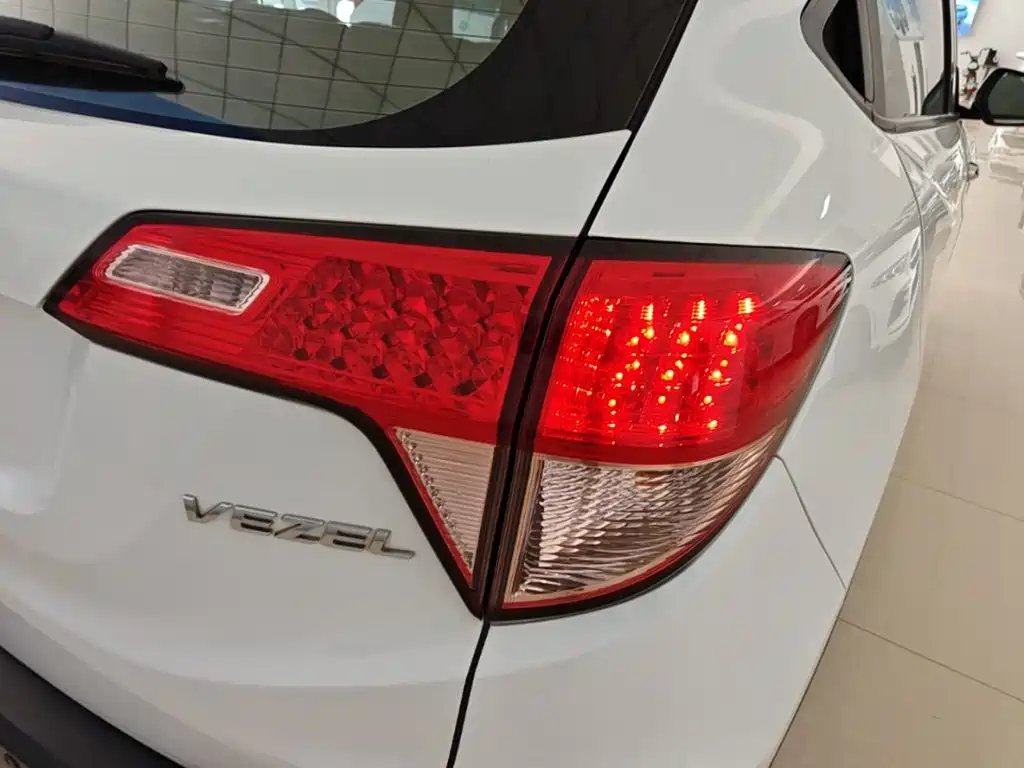 Honda Vezel — миниатюра 8