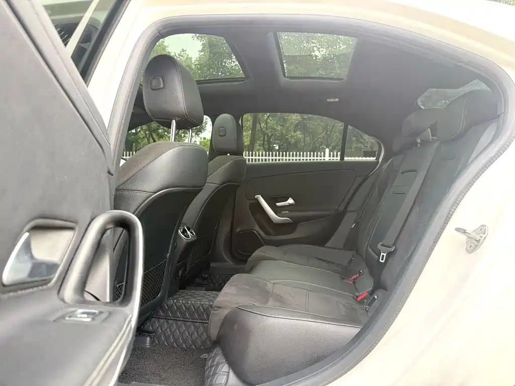 Mercedes-Benz A-Class — миниатюра 4